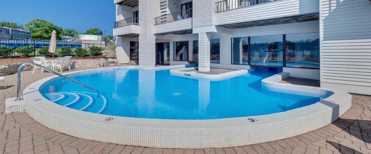 359 Edgewater Inn Шарлевой Экстерьер фото